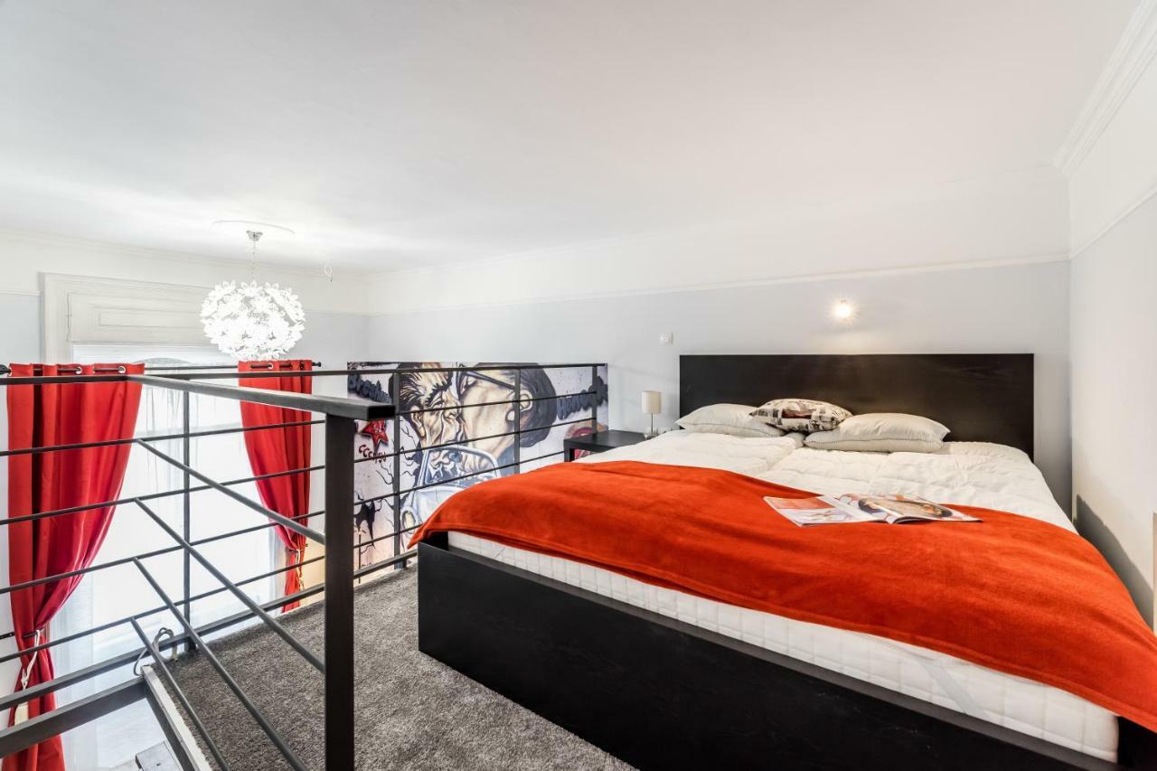 Bpr Stupendous Design Home Budapest Luaran gambar